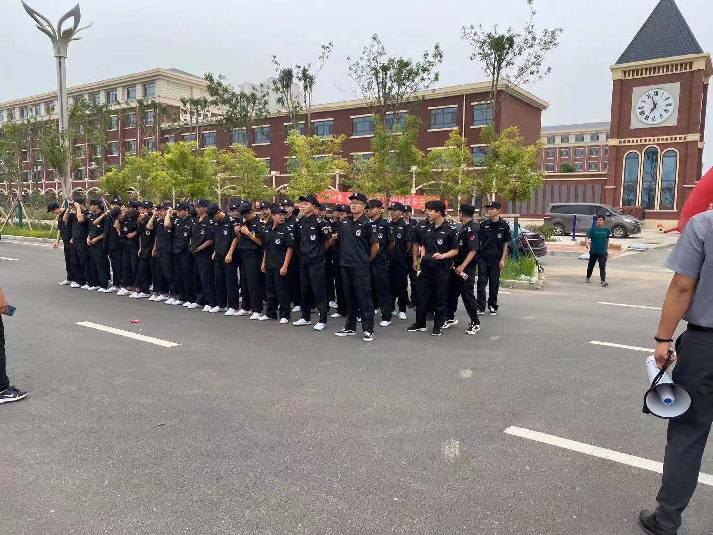 適合大廈寫字樓的保安一般具有怎樣的身體素質(zhì)？大名保安公司